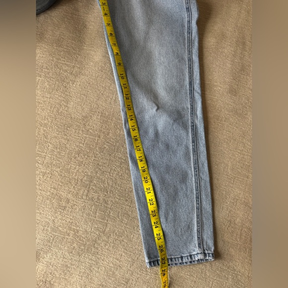 Hollister Curvy Ultra High-Rise Mom Jeans 27L Light Wash Vintage Stretch Denim - Picture 10 of 10